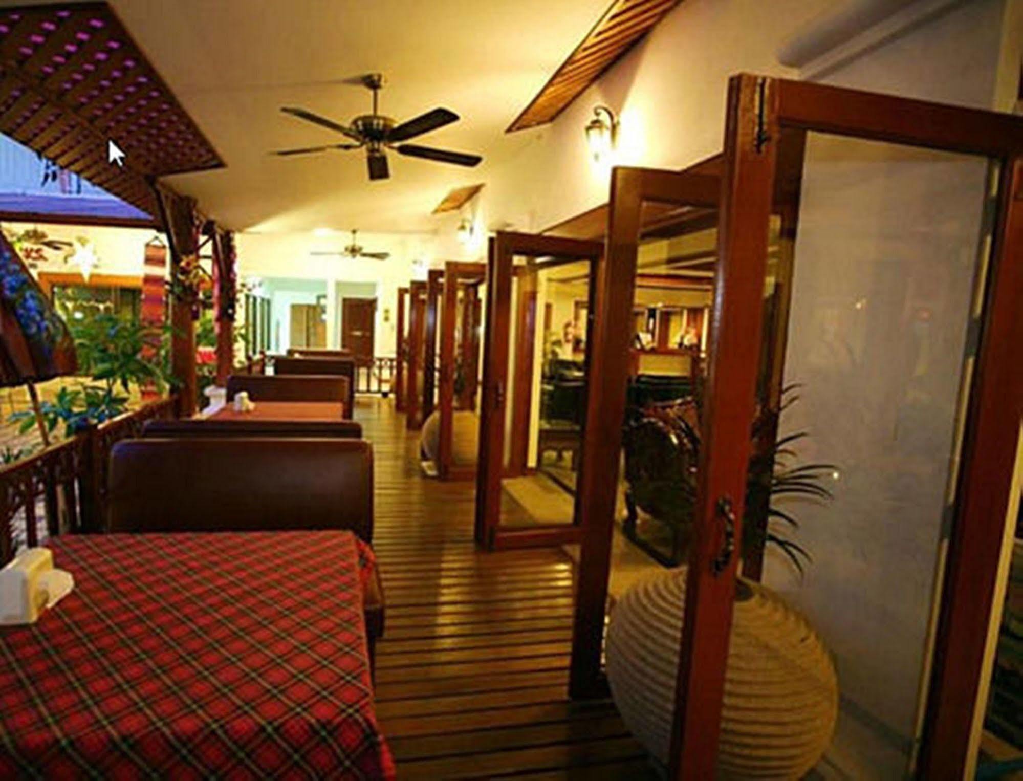 Top North Hotel Chiang Mai Ngoại thất bức ảnh